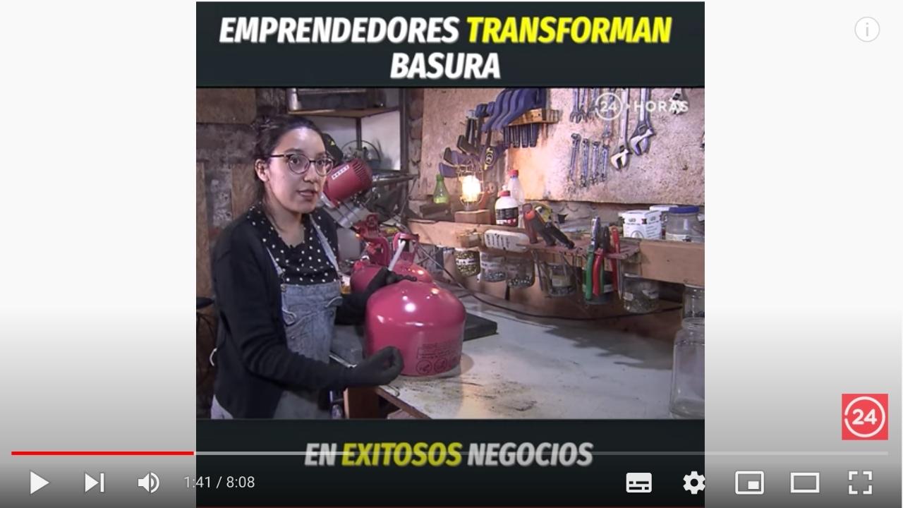 Emprendedores transforman basura en exitoso negocio | 24 Horas TVN