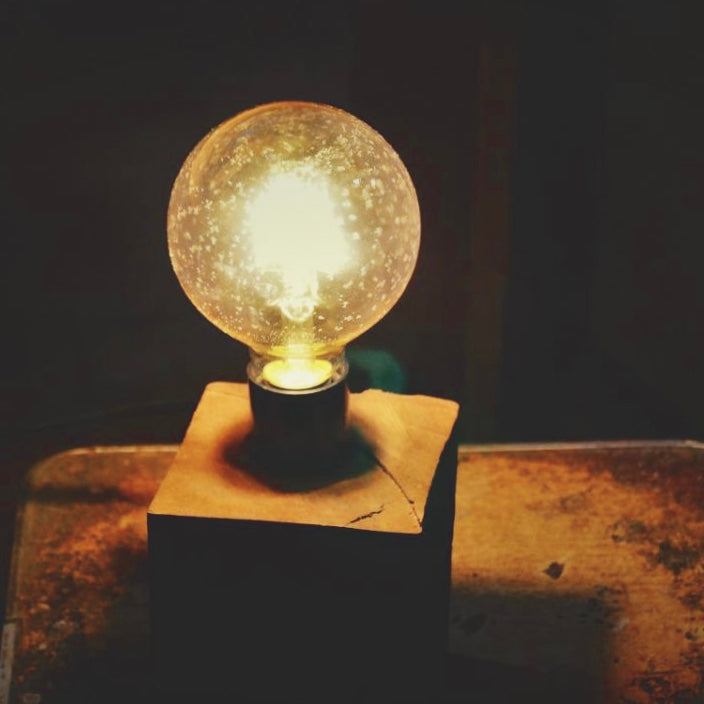 Lámpara de velador - Sir cubo